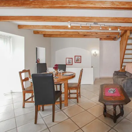 In Saint-pierre-de-colomb Holiday home *